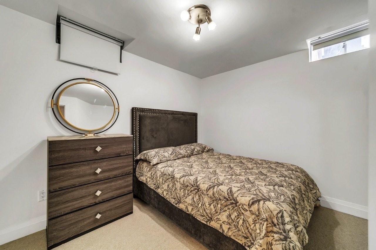 2 Cedarhurst Dr - Photo 7 of 9