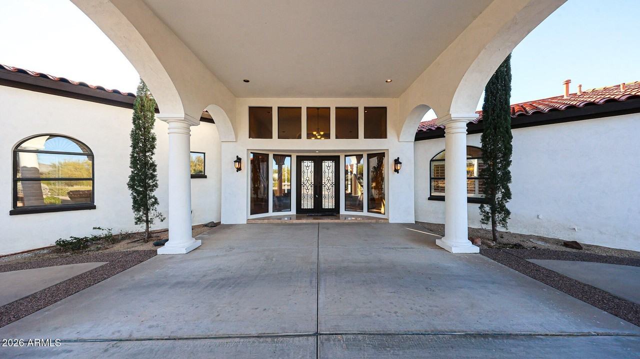 8171 E Whispering Wind Dr - Photo 7 of 50