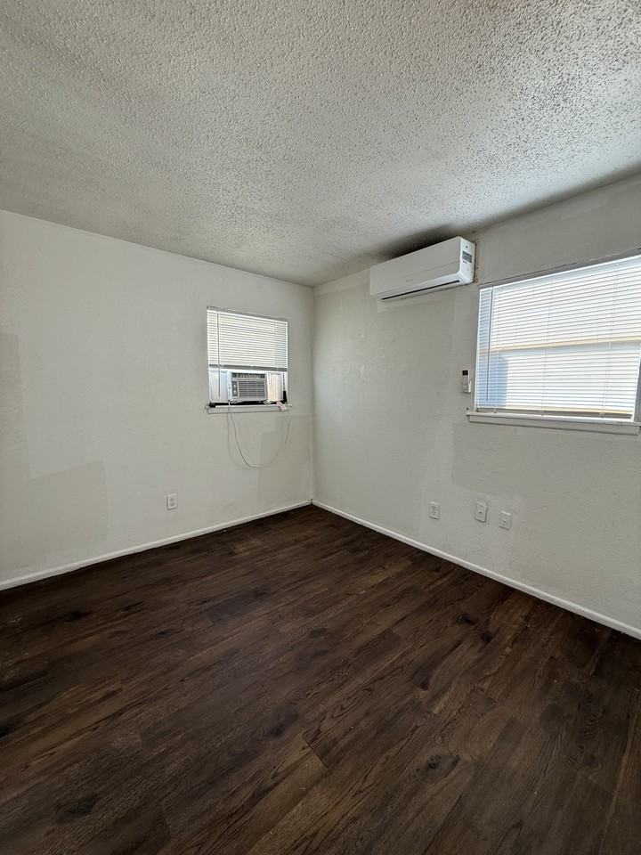 824 Vanda Ave #1 - Photo 7 of 7