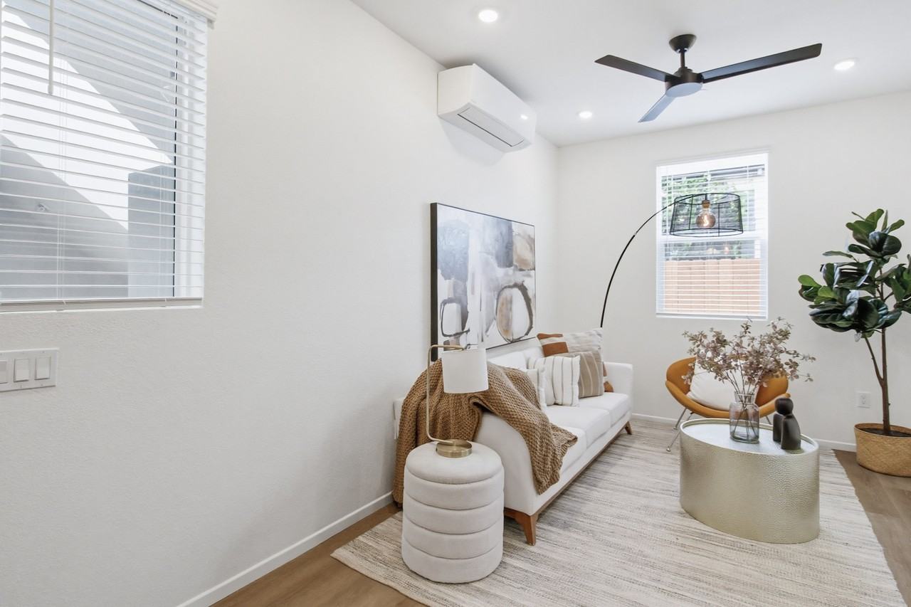 3044 J St #105 - Photo 5 of 22