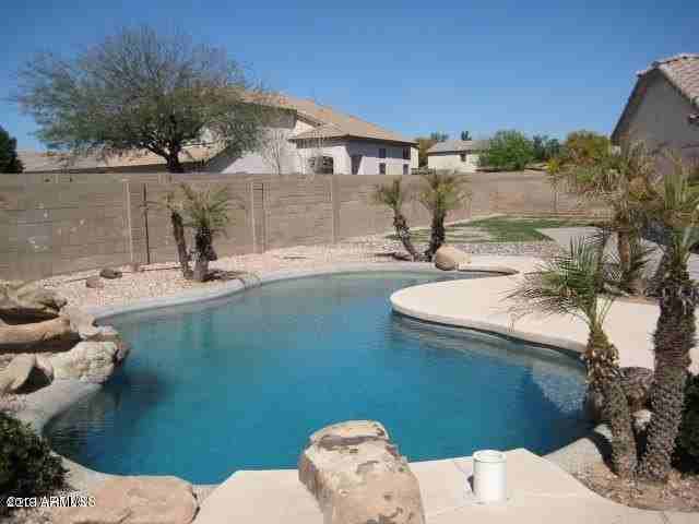 11037 W Granada Rd - Photo 2 of 15