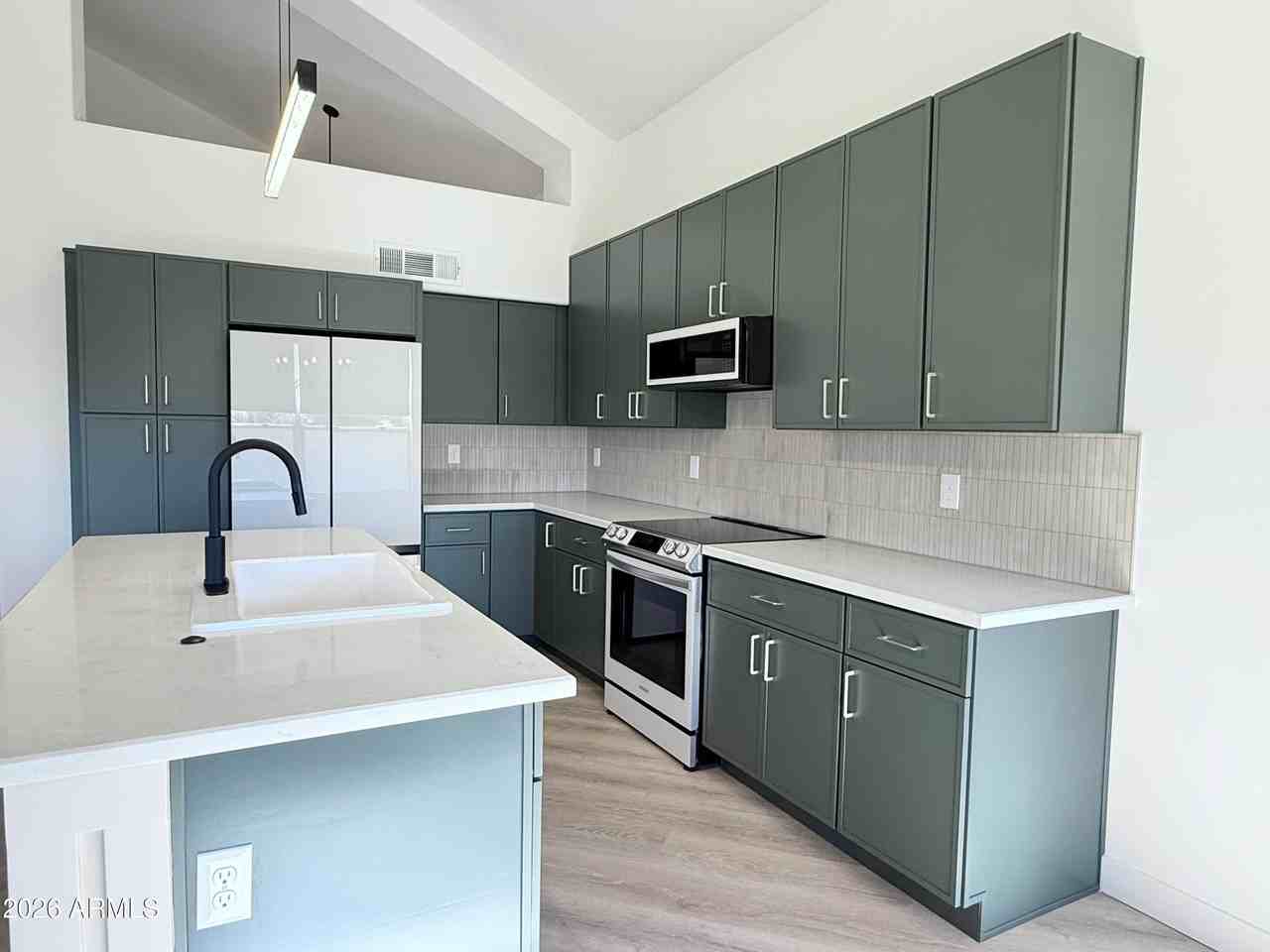 6891 W Via Del Sol Dr - Photo 5 of 25