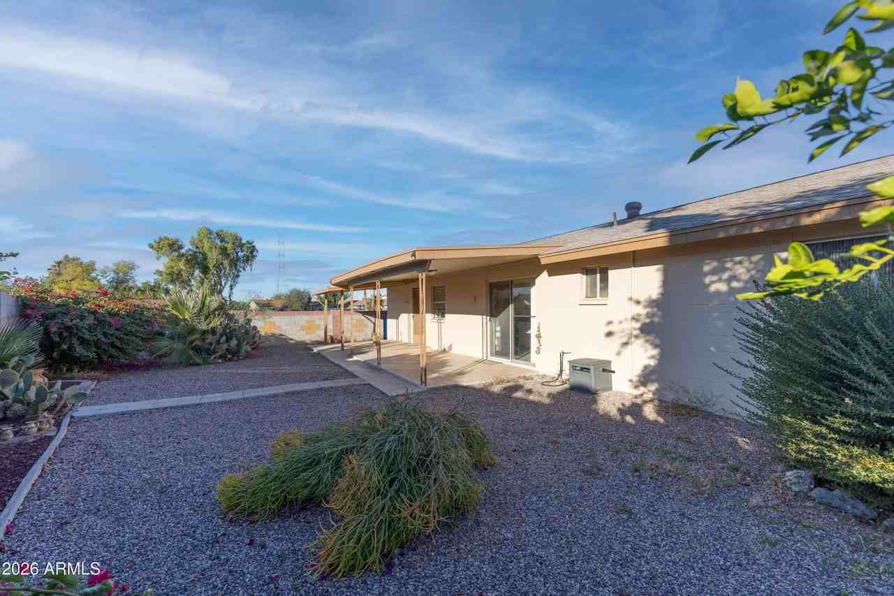 4021 E Carol Cir - Photo 5 of 17