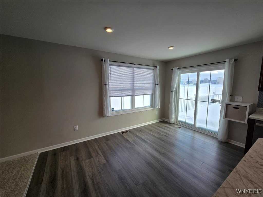 113 South Dr - Photo 6 of 35