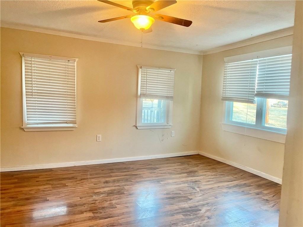 116 Adams St - Photo 3 of 7