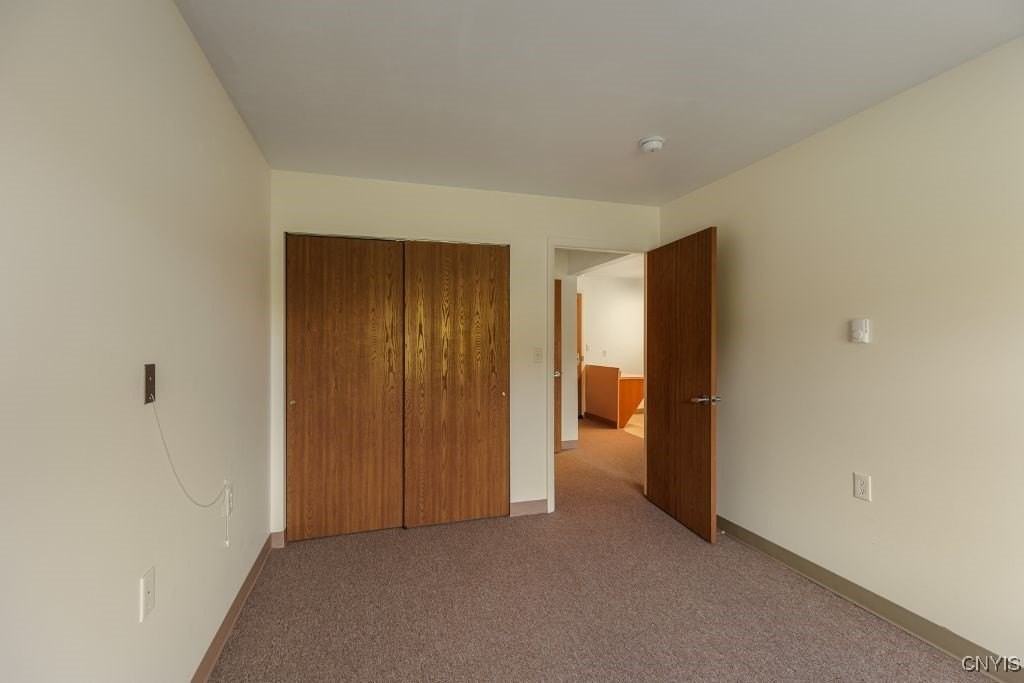 224 Leray St - Photo 6 of 15