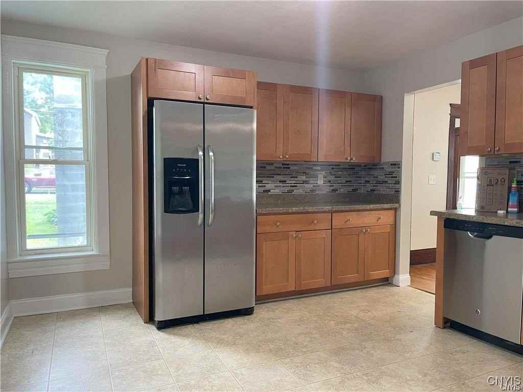 307 Milton Ave - Photo 2 of 12