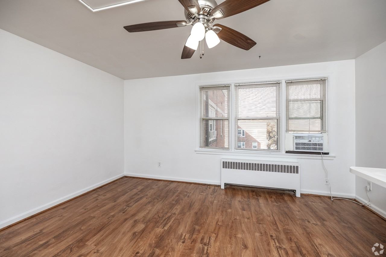 4200 Grand AvenueBldg 3 B20 2nd Floor #B20 - Photo 2 of 12