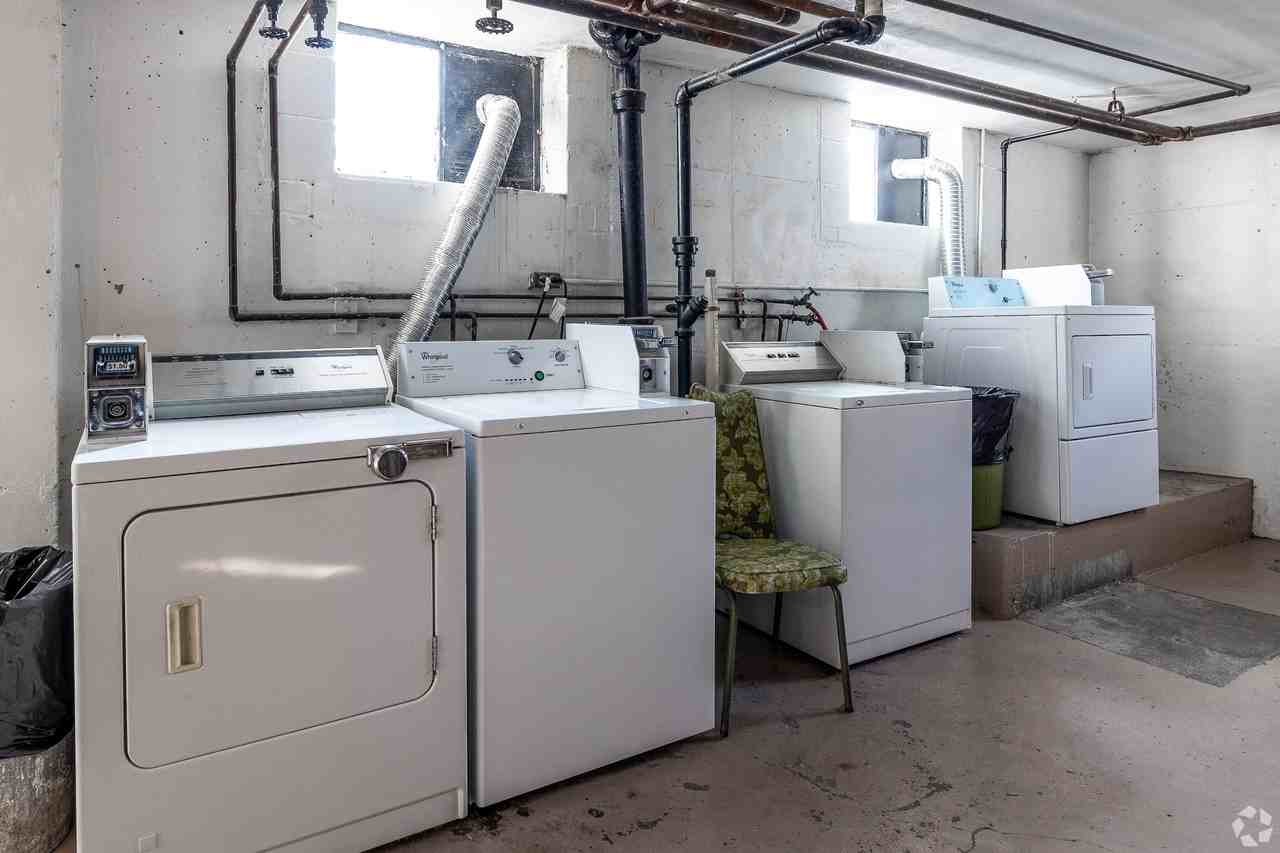 4200 Grand AvenueBldg 3 B20 2nd Floor #B20 - Photo 4 of 12