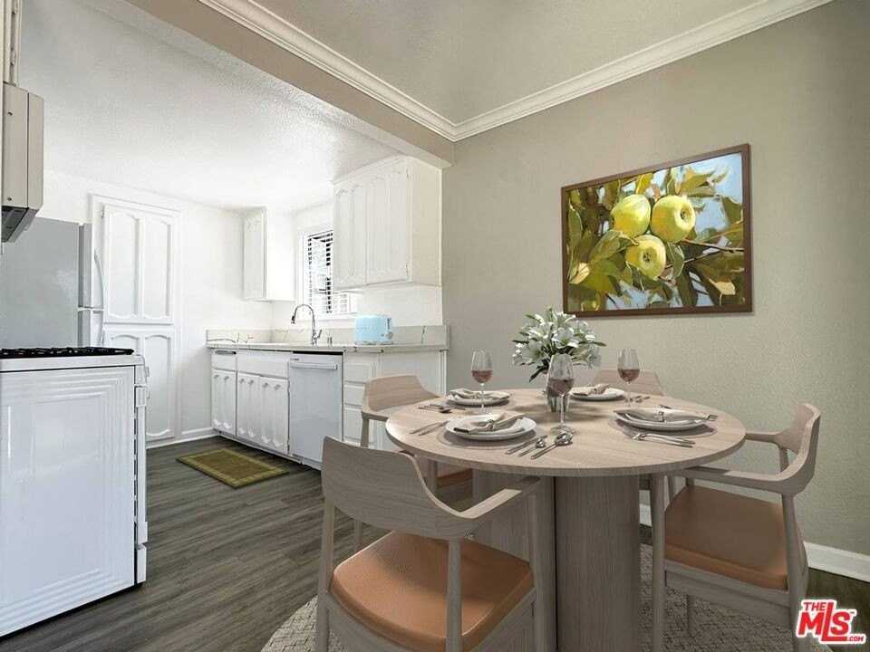 1625 E G St Apt 8a #8A - Photo 3 of 3