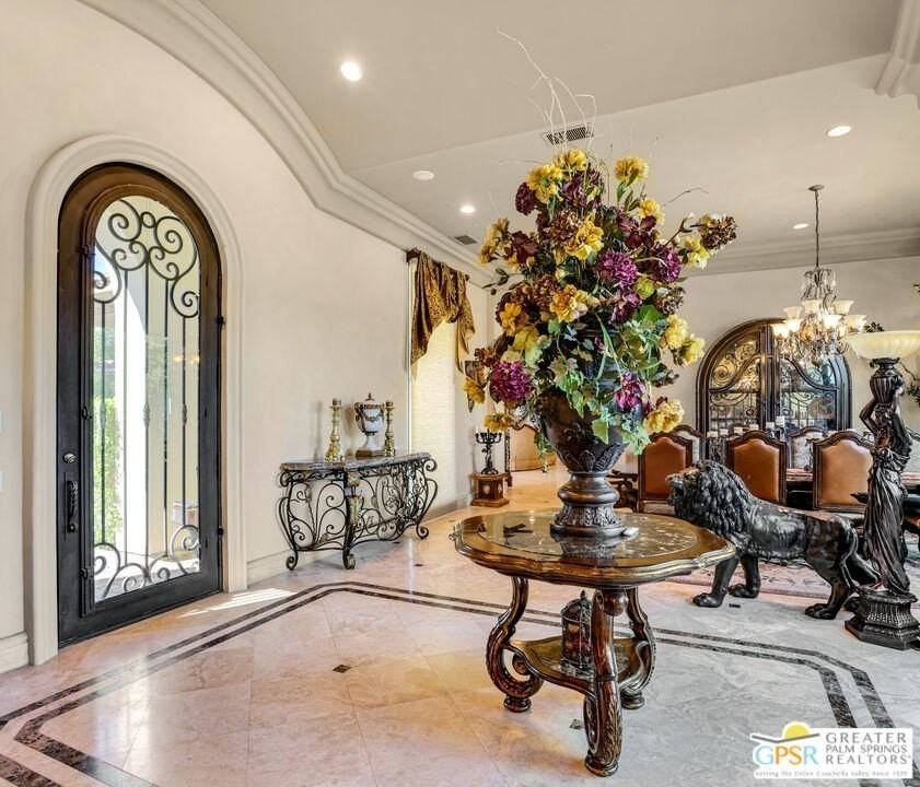 57870 S Valley Ln - Photo 4 of 50