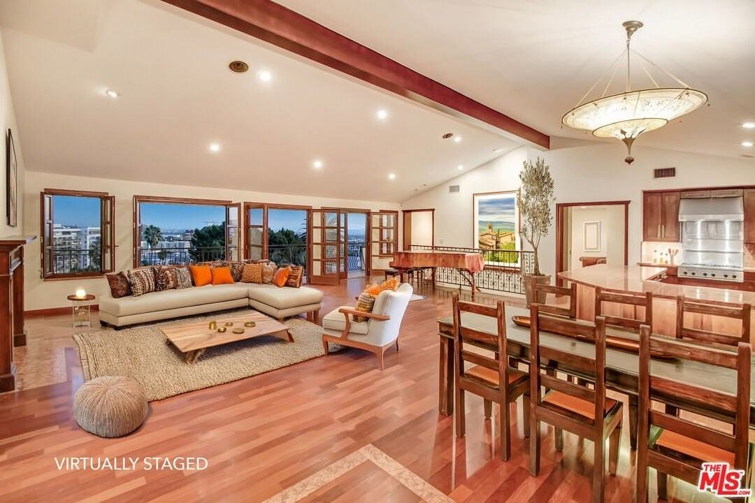 6640 Whitley Ter - Photo 5 of 31