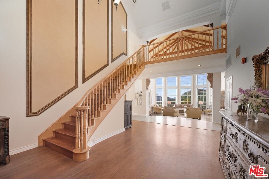 501 Sadie Rd - Photo 3 of 42