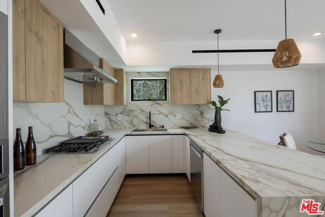 2003 1/2 Bellevue Ave - Photo 4 of 25