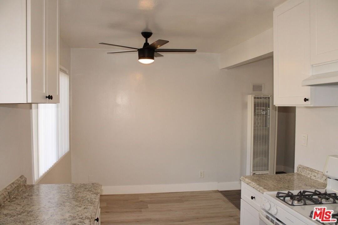 1026 S Flower St Apt 17 #17 - Photo 2 of 17