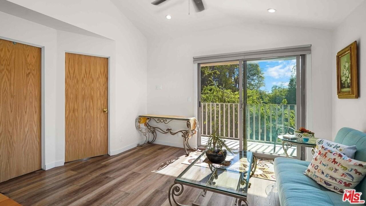 116 S Glenroy Ave Unit Adu #ADU - Photo 2 of 15