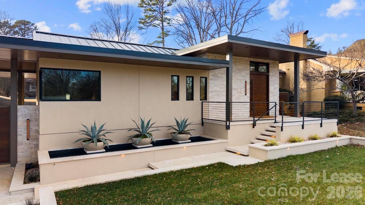 1709 Dearmon Dr - Photo 2 of 47