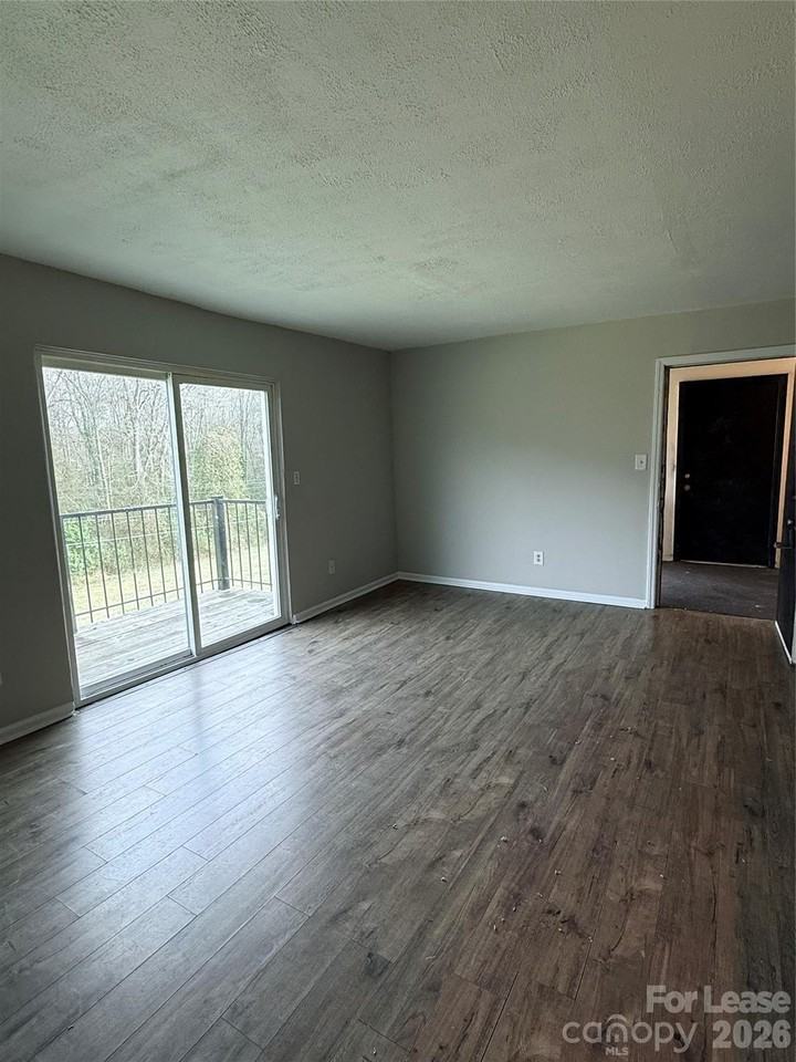 702 Farmhurst Dr Unit G #G - Photo 4 of 12