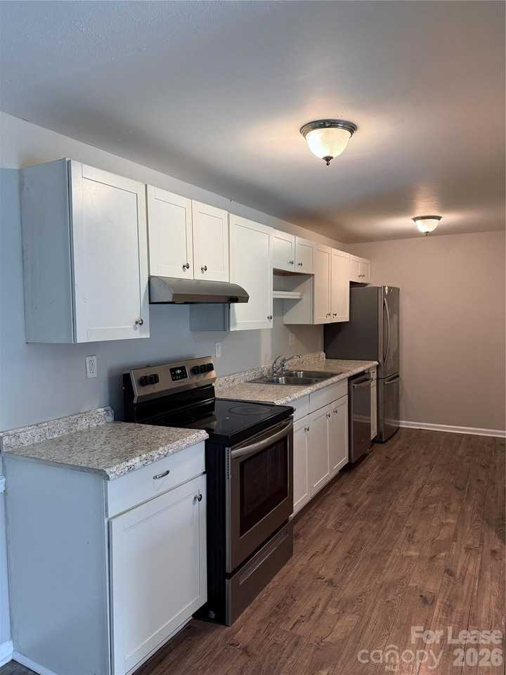 702 Farmhurst Dr Unit G #G - Photo 6 of 12