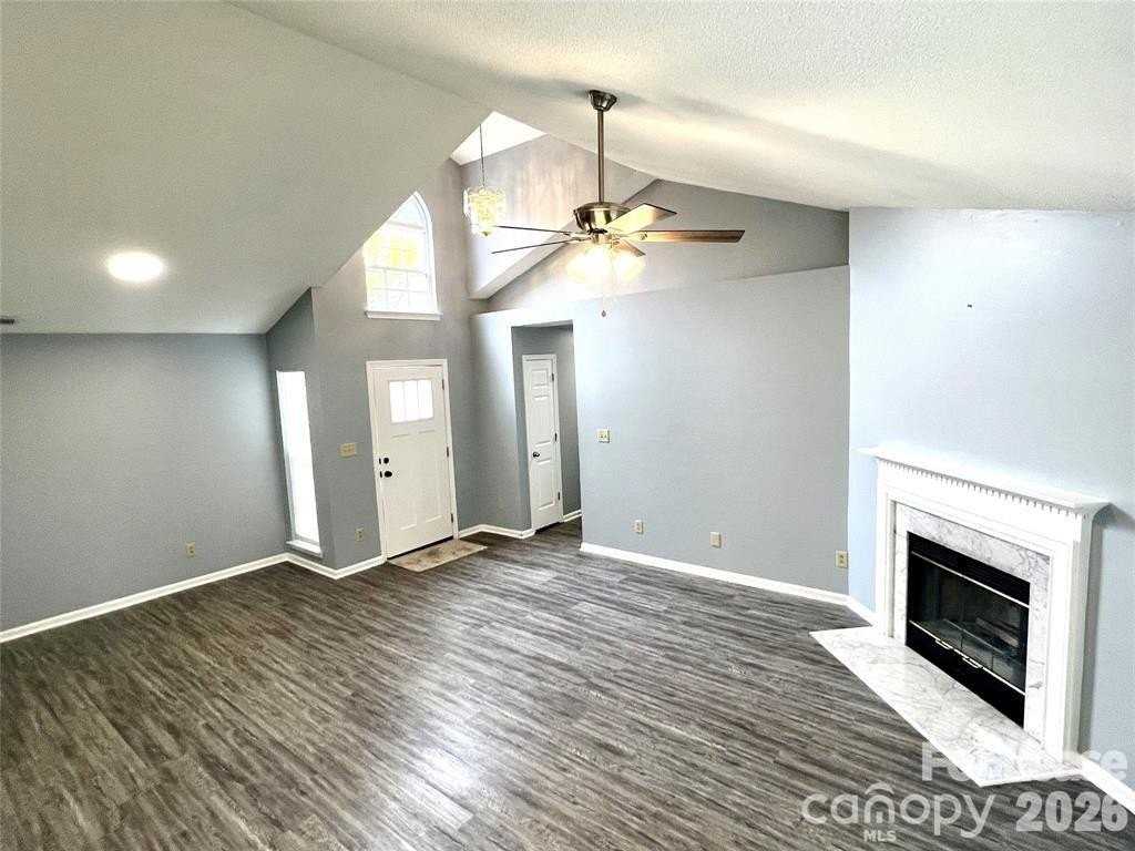 4445 Fawnbrook Ave Sw - Photo 3 of 9