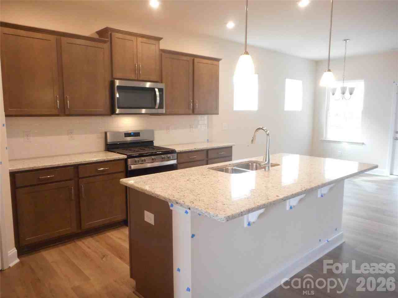 17015 Dogwood Creek Ln - Photo 4 of 24