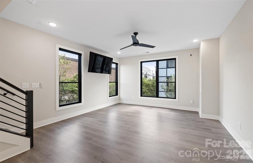 4523 Radler Ct - Photo 4 of 36