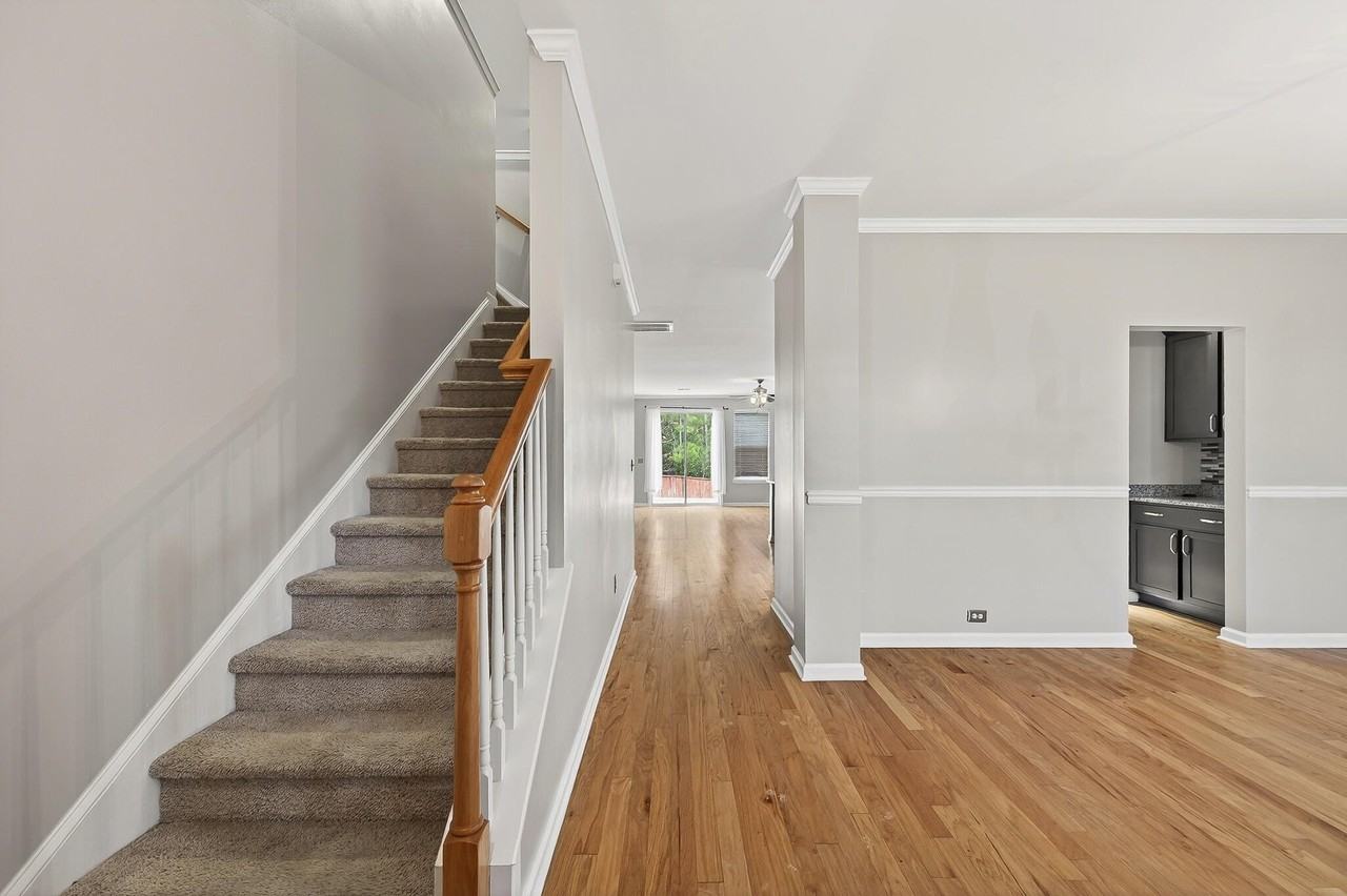 194 Cypress Forest Dr - Photo 3 of 37