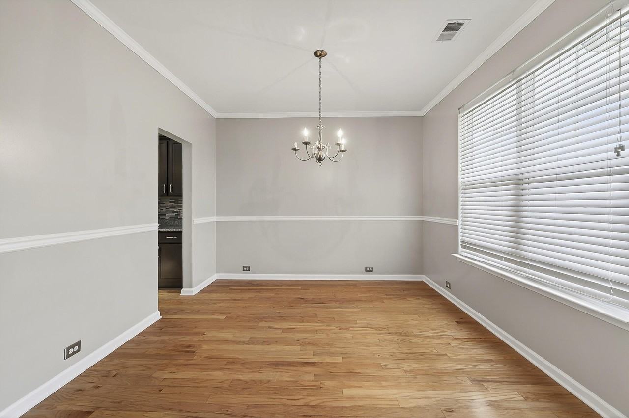 194 Cypress Forest Dr - Photo 7 of 37