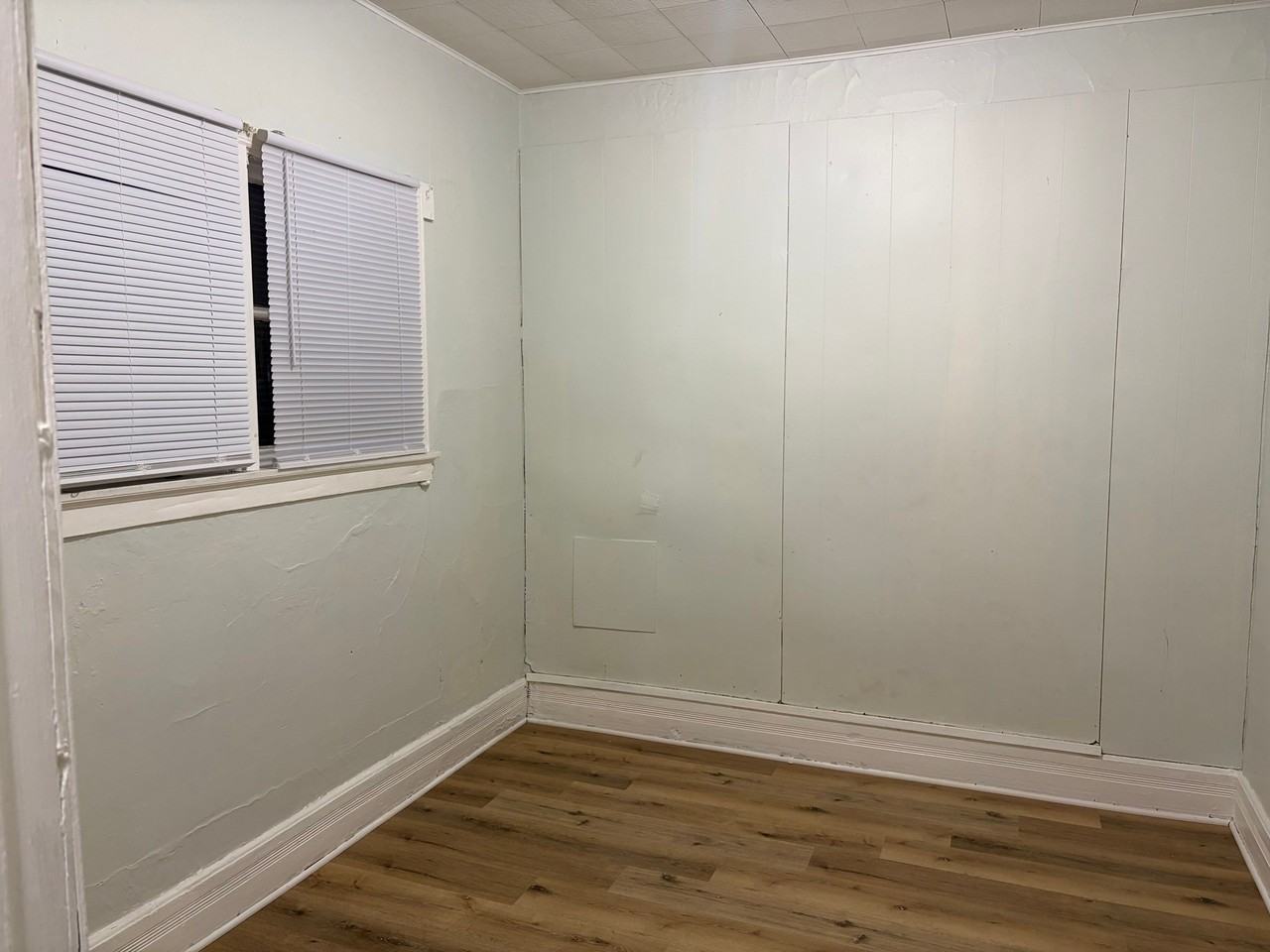 1324A S 11th St - Photo 4 of 10