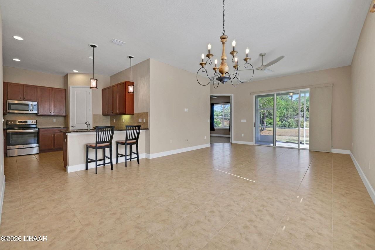 716 Aldenham Ln - Photo 5 of 13