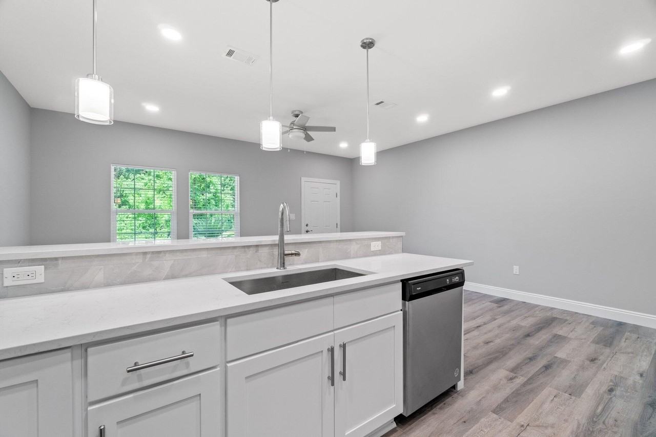 108 Don Bishop Rd Unit 6-3 #6-3 - Photo 4 of 23