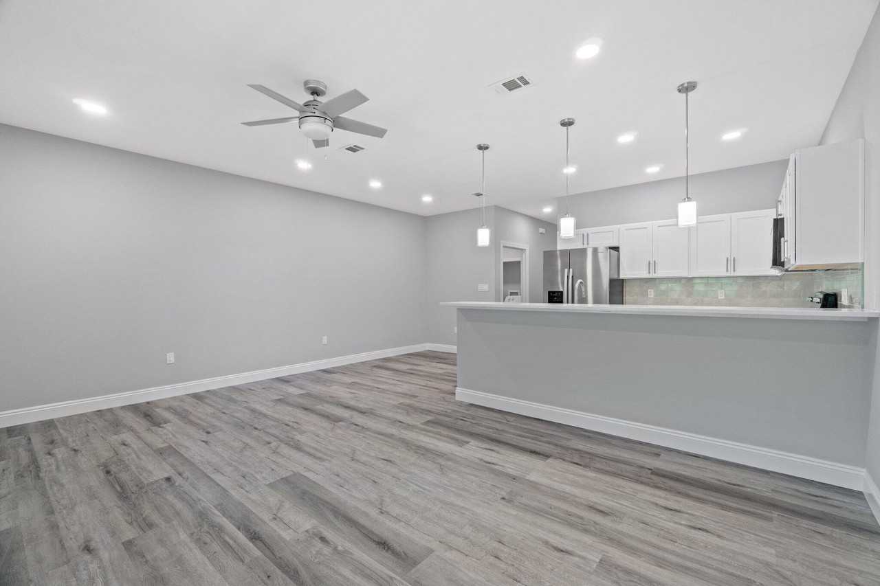 108 Don Bishop Rd Unit 6-3 #6-3 - Photo 7 of 23