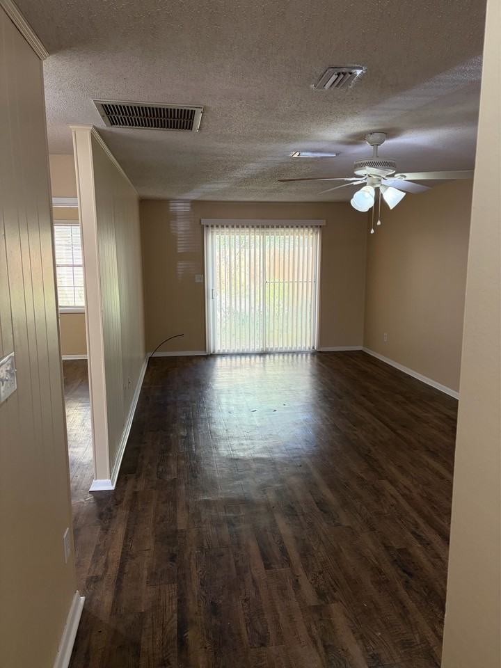 2346 Horne Avenue3 #3 - Photo 3 of 13