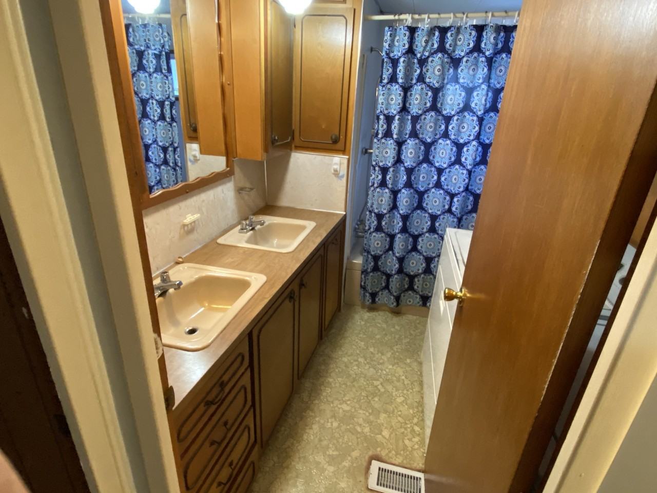 40 Highland Ave #1 - Photo 5 of 10