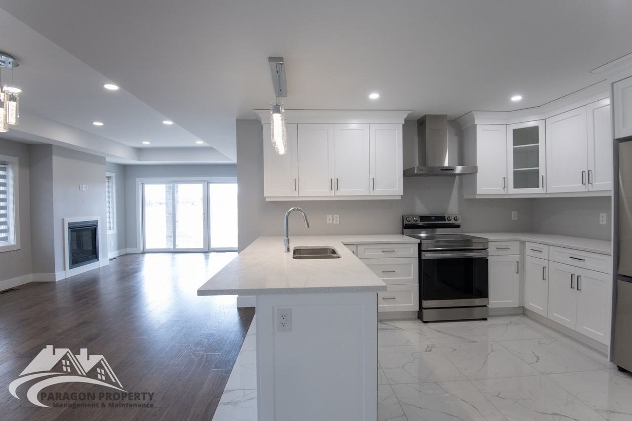 77 Bordeaux Pl - Photo 4 of 50