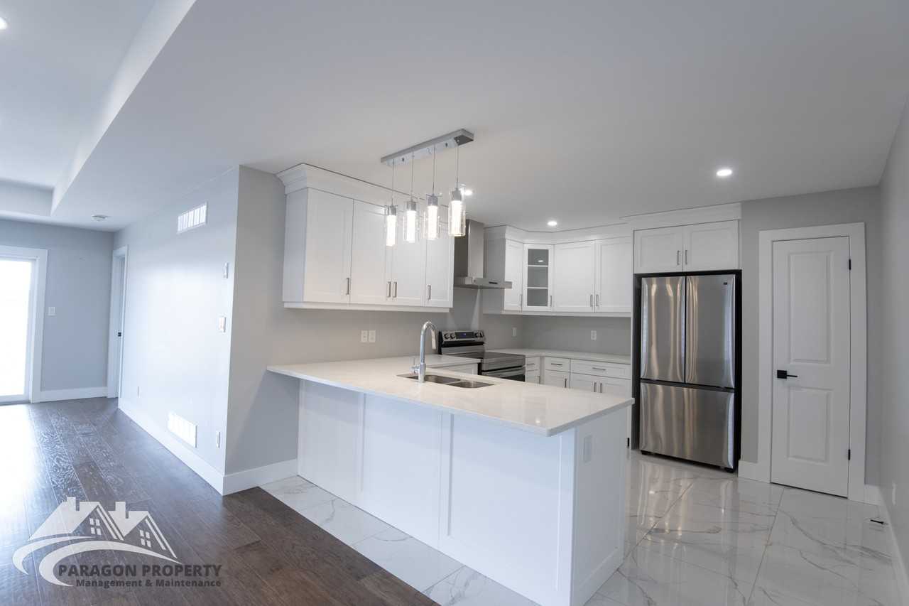 77 Bordeaux Pl - Photo 5 of 50