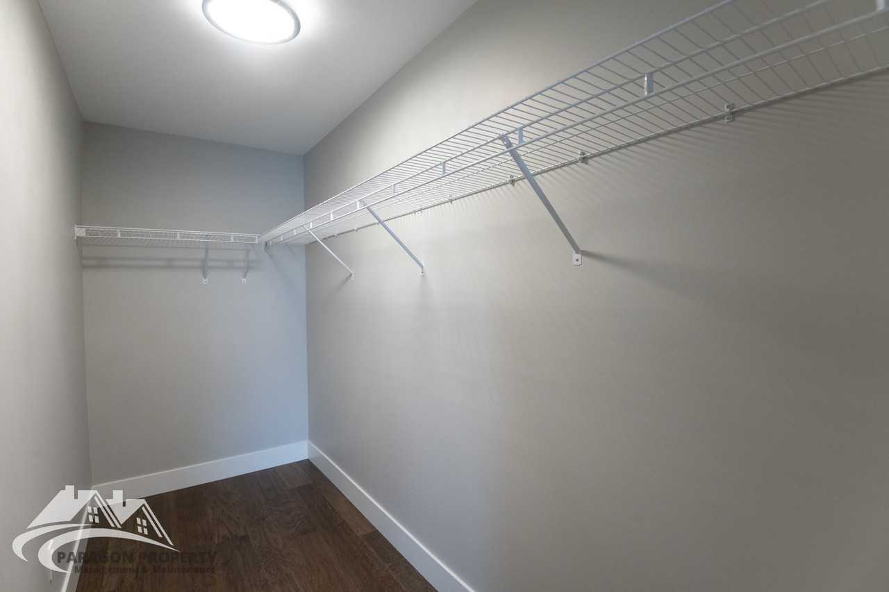 77 Bordeaux Pl - Photo 7 of 50