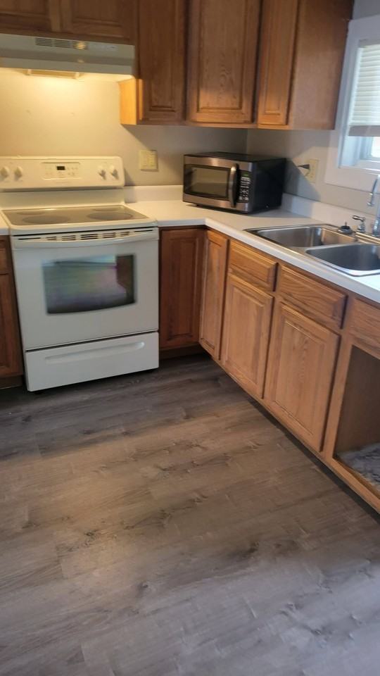 1109 N Erie St #1 - Photo 2 of 10