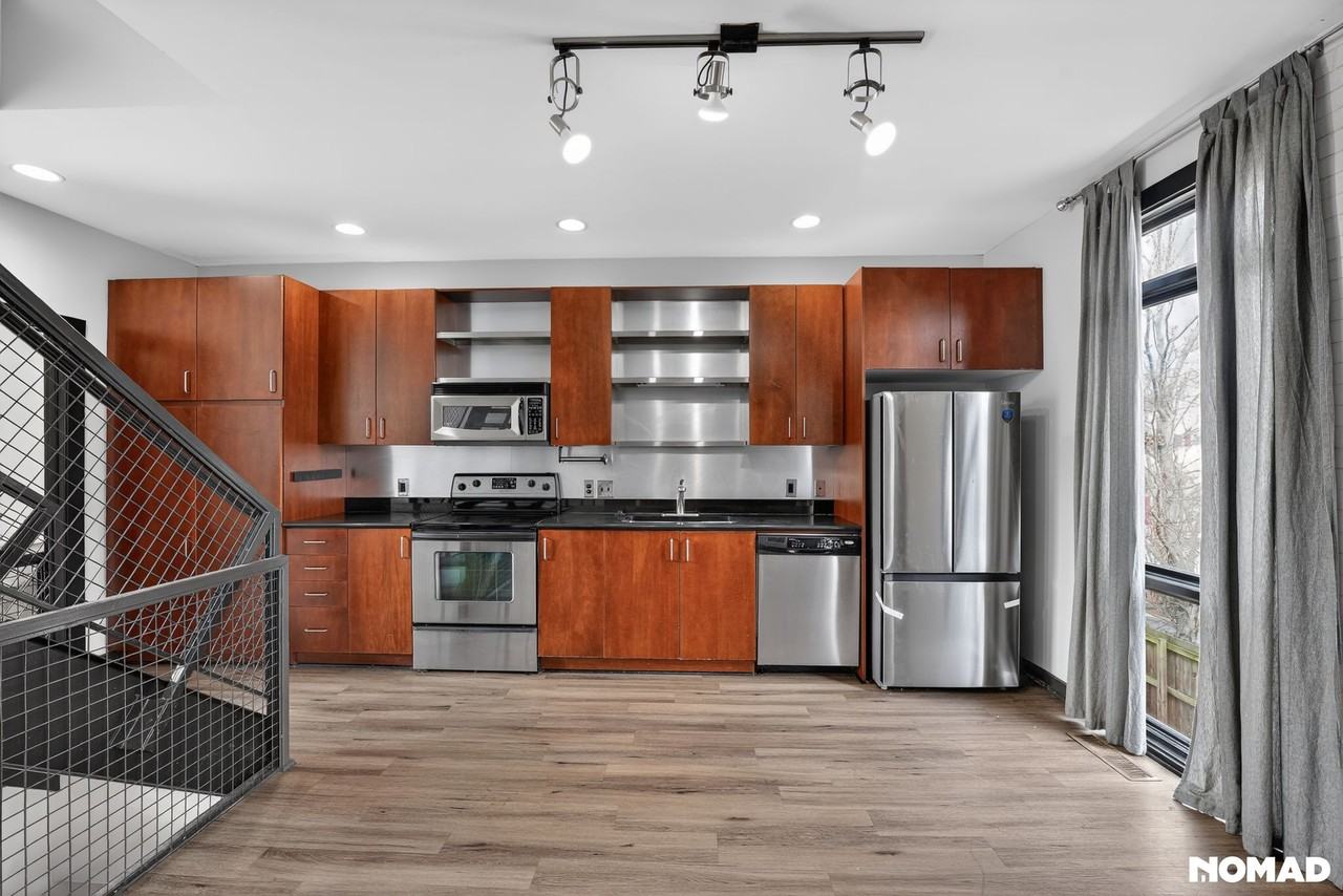 1273 Mackintosh Park Nw #1 - Photo 4 of 34