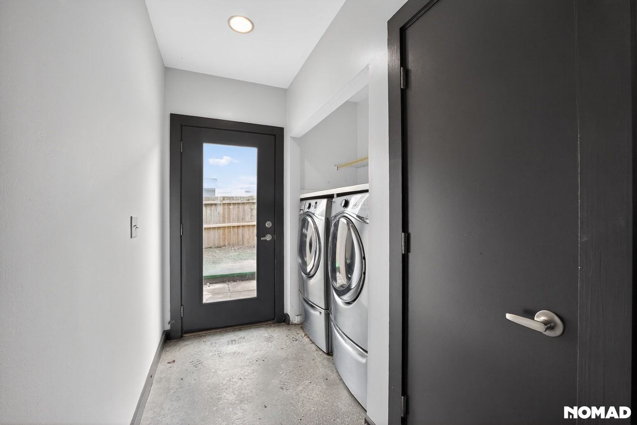 1273 Mackintosh Park Nw #1 - Photo 7 of 34