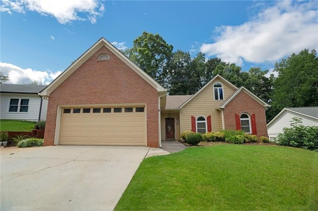 487 Ravinia Way - Photo 2 of 36