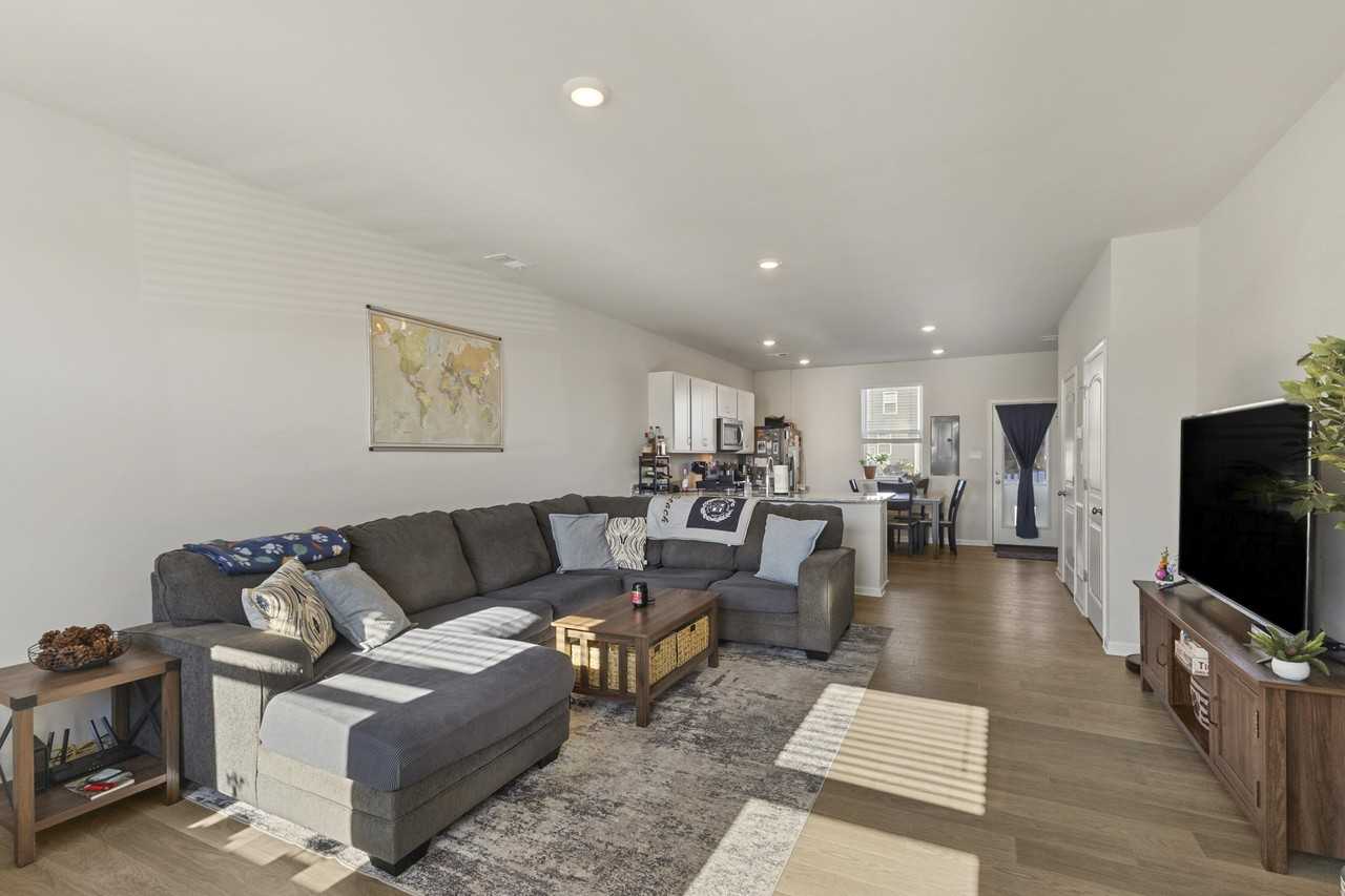 205 Ridgely Blvd #1 - Photo 2 of 17