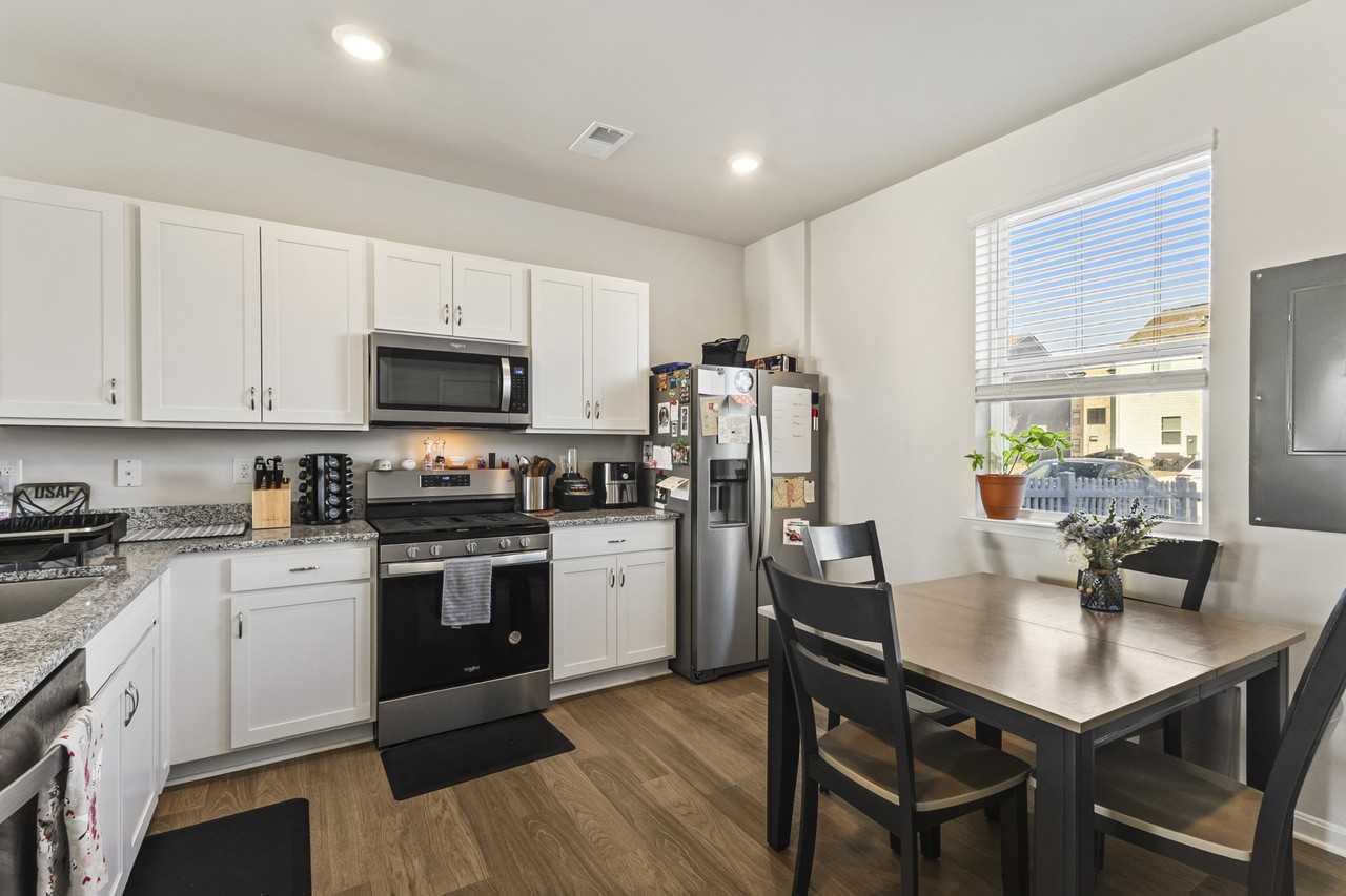 205 Ridgely Blvd #1 - Photo 6 of 17