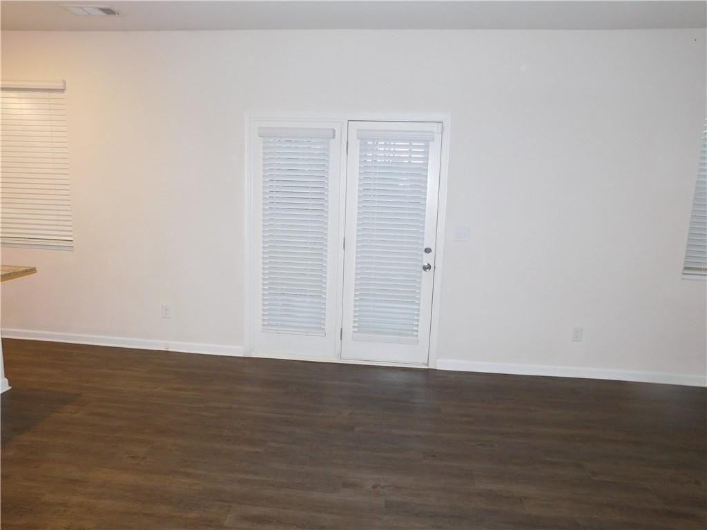 519 Springer Pkwy - Photo 7 of 31