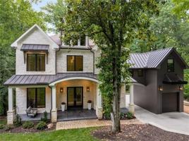 featured image of 306 Pinecrest Rd Ne