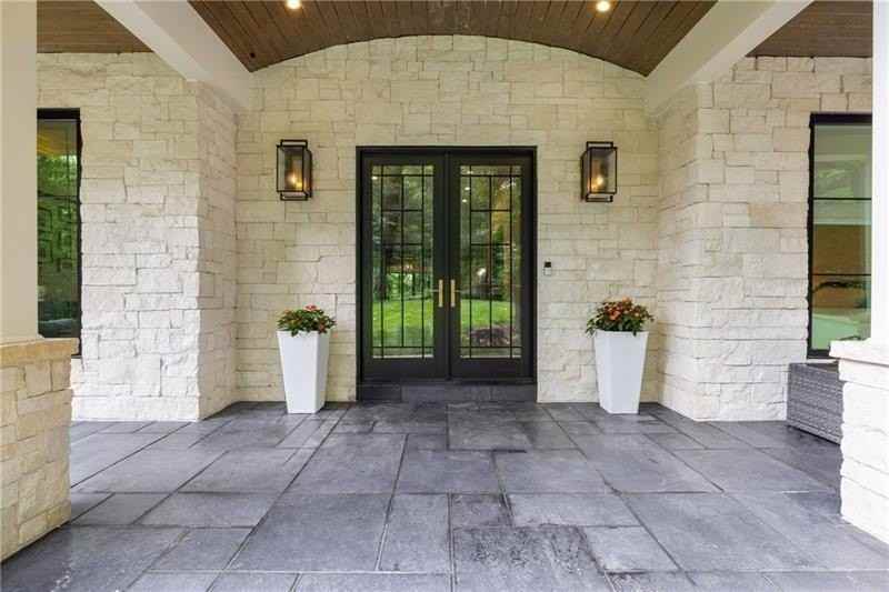 306 Pinecrest Rd Ne - Photo 4 of 50