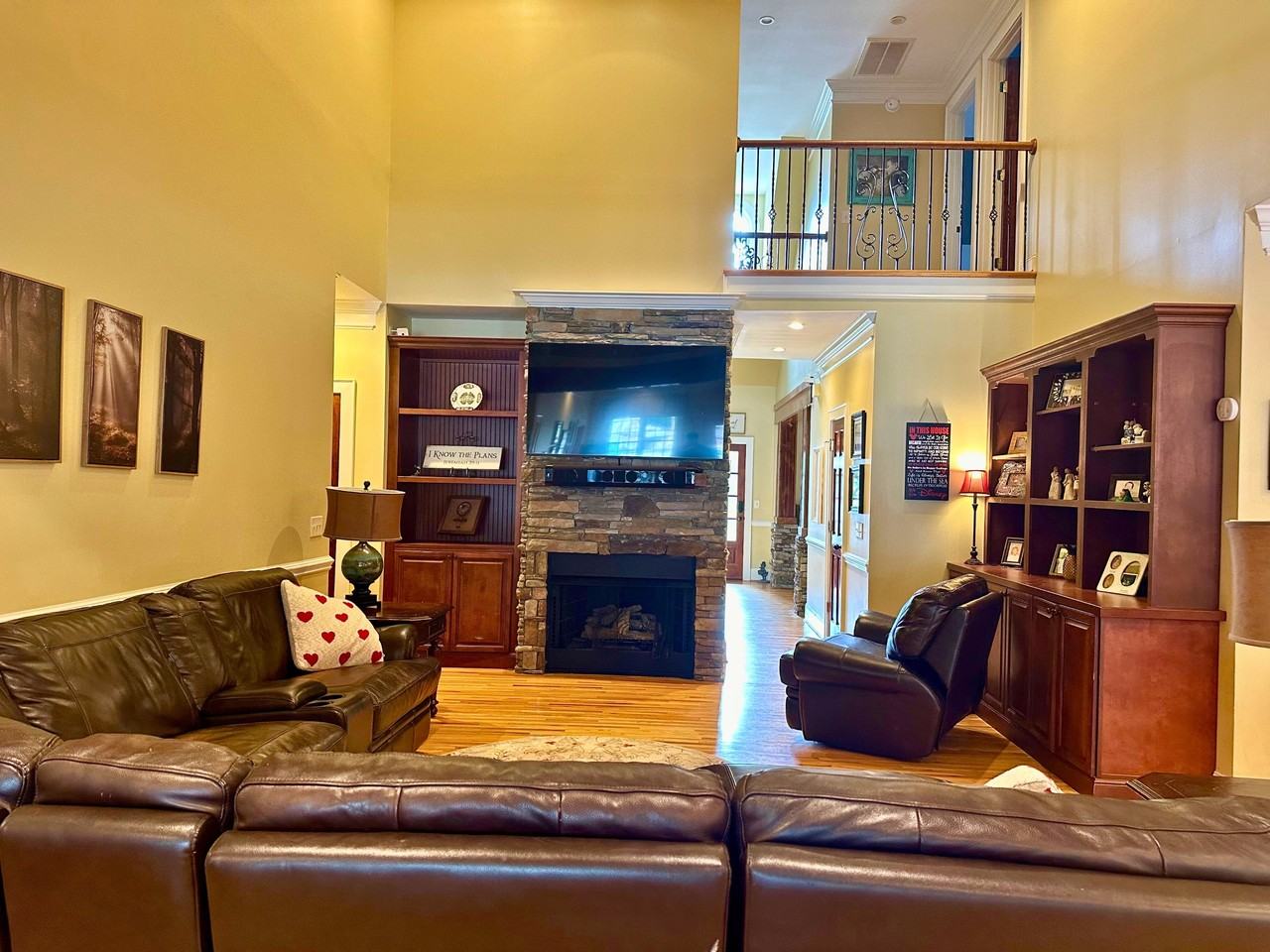 4 Fife Ct #1 - Photo 3 of 20