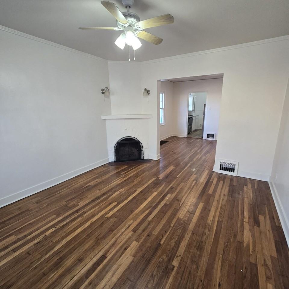 2134 Gold Ave Se - Photo 5 of 21