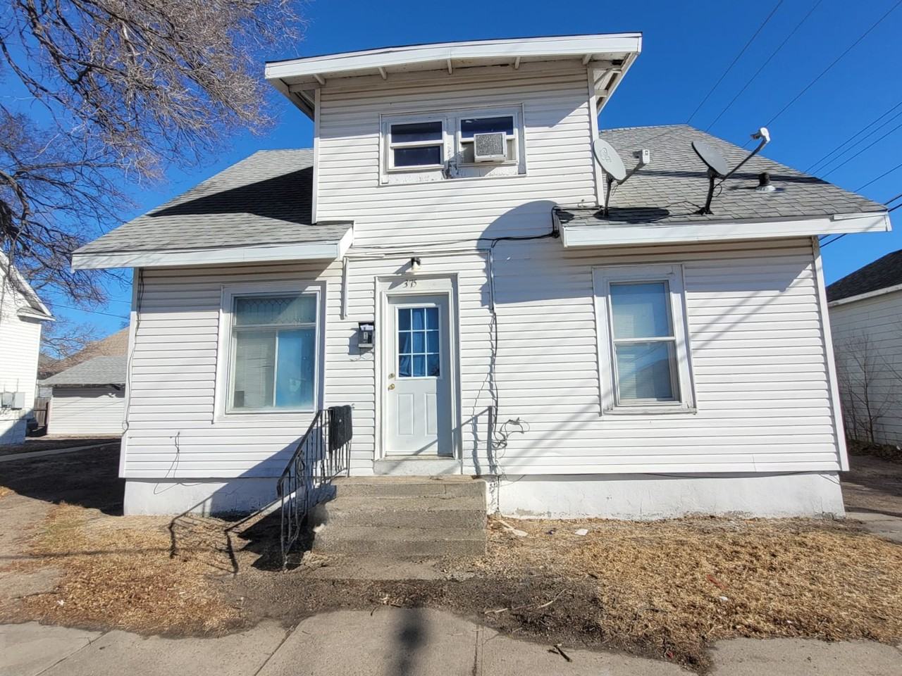 375 N Greenwich St #2 - Photo 3 of 7