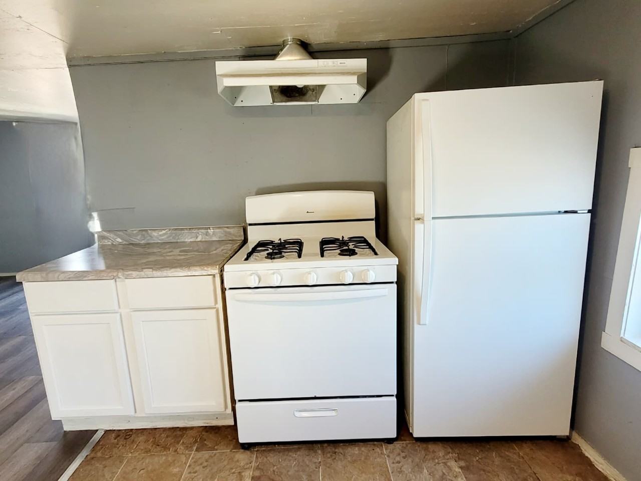 375 N Greenwich St #2 - Photo 4 of 7